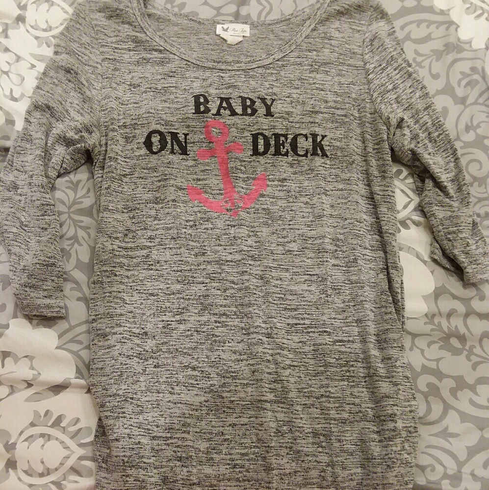 Large maternity shirt
